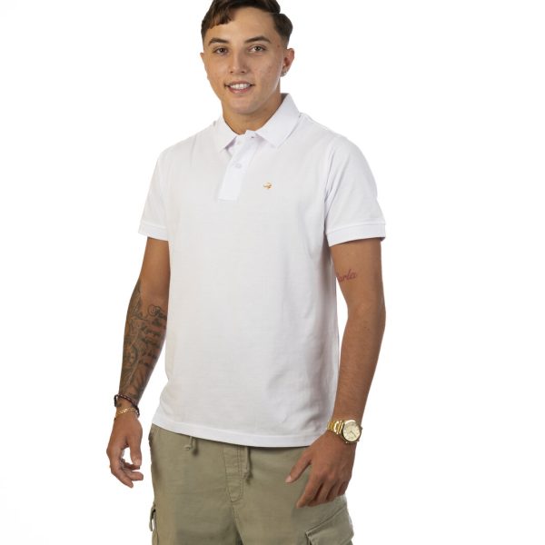 Polo Veltoro de manga corta en color blanco con el toro bordado en el pecho